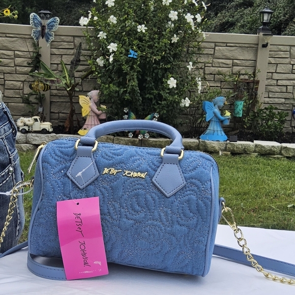 BETSEY JOHNSON BLUE BETSEY JOHNSON DENIM/ROSE EMBROIDERED CROSSBODY - Picture 1 of 6